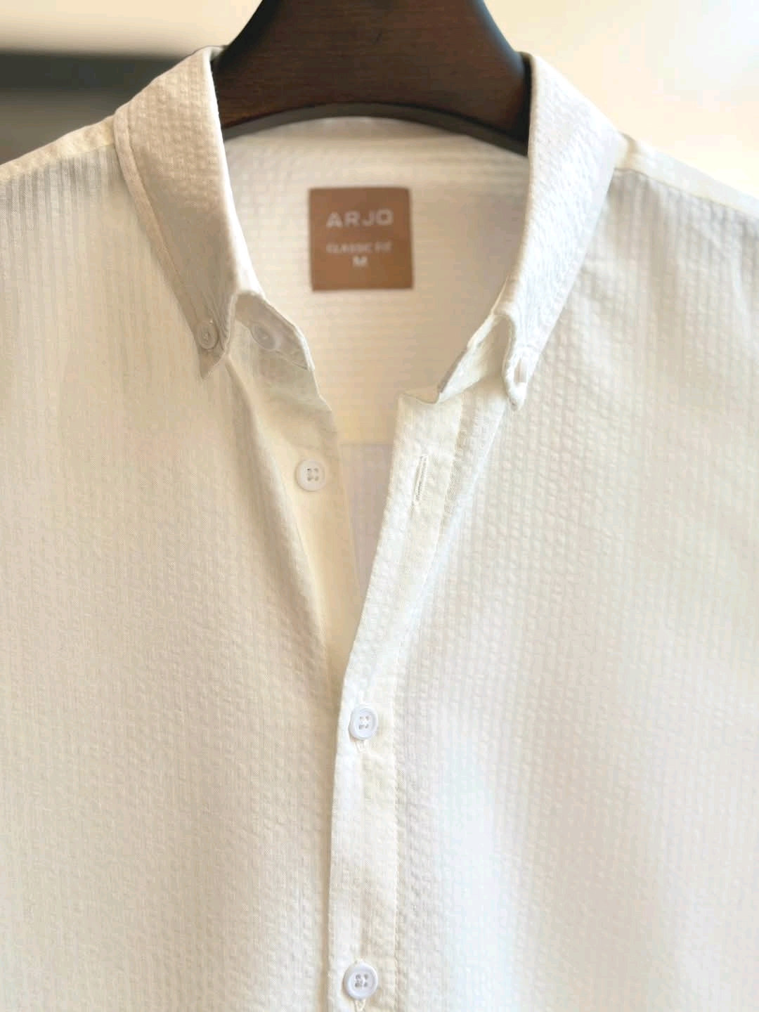 White Seersucker strip Shirt - Image 3